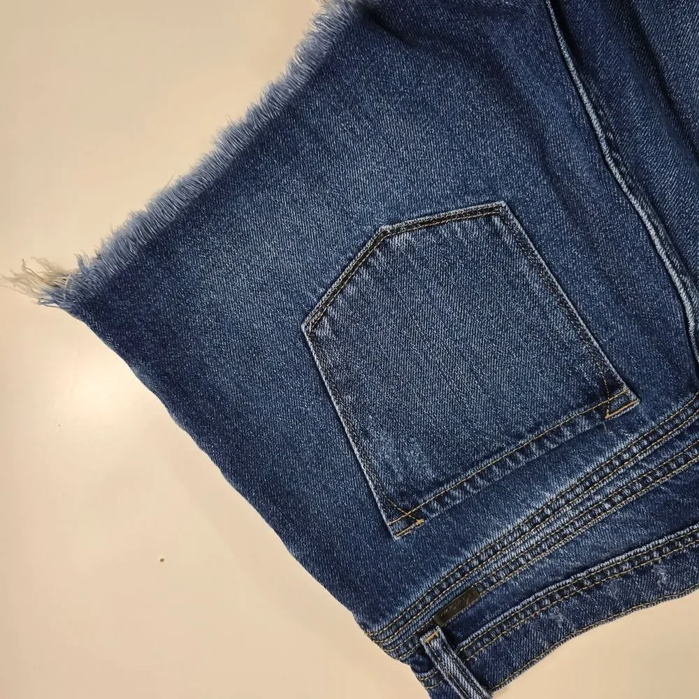 KanCan Blue Distressed Button-Fly Jean Shorts Size 31